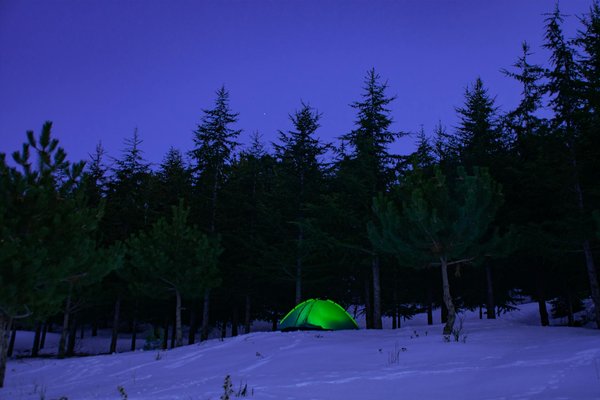 Enhance your uk camping adventure: essential tech gear for an unforgettable outdoor experience